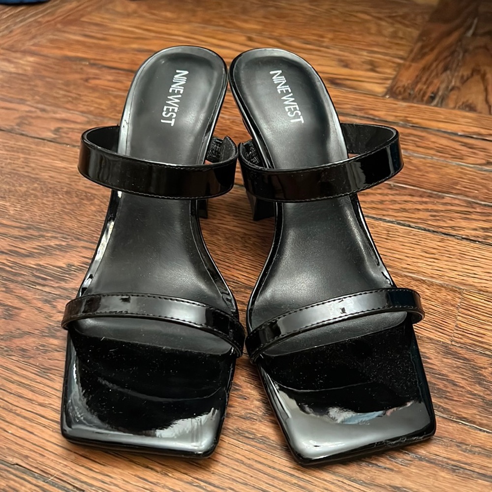 NEW DILENE3 Black Heel - Size 10